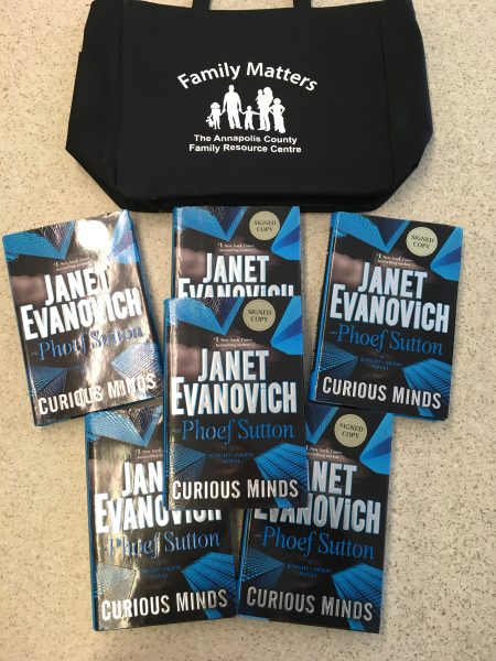 Book club bag – Curious Minds by Janet Evanovich & Phoef Sutton(19yrs +)
